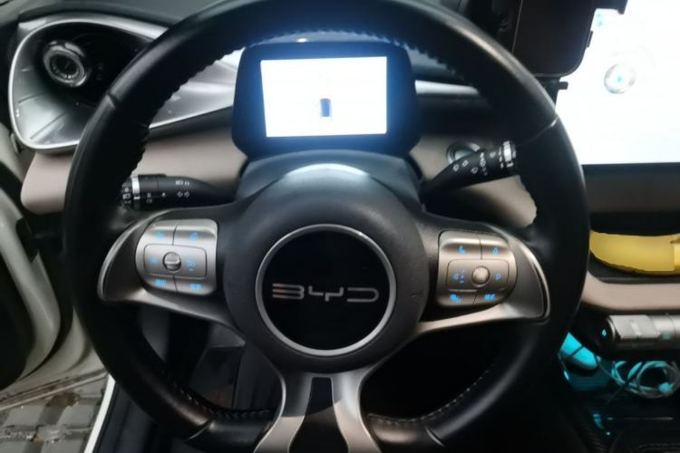 Used BYD Dolphin 2023 420 km Free Version
