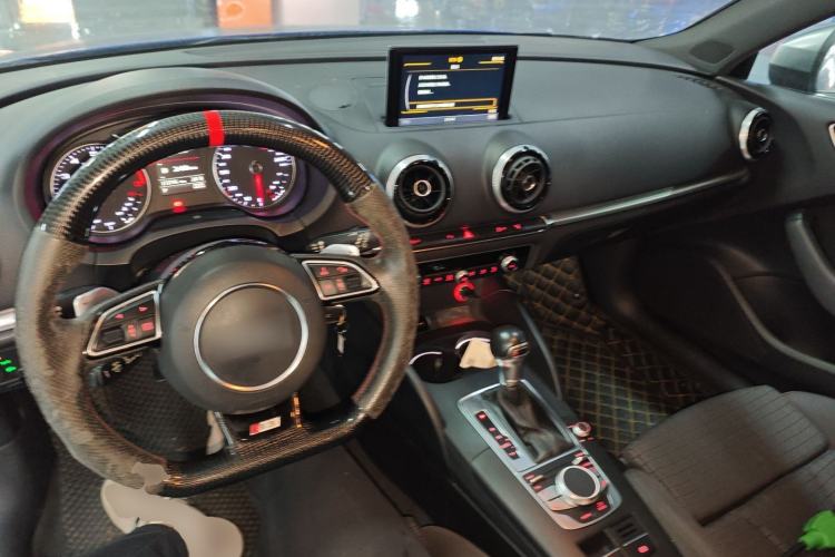 Used Audi A3 2015 Sportback 45 TFSI S line sports model Center Console