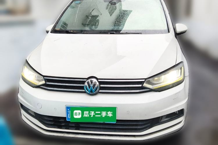 Used Volkswagen Touran 2016 Volkswagen Touran L 280TSI DSG Comfort Edition Front