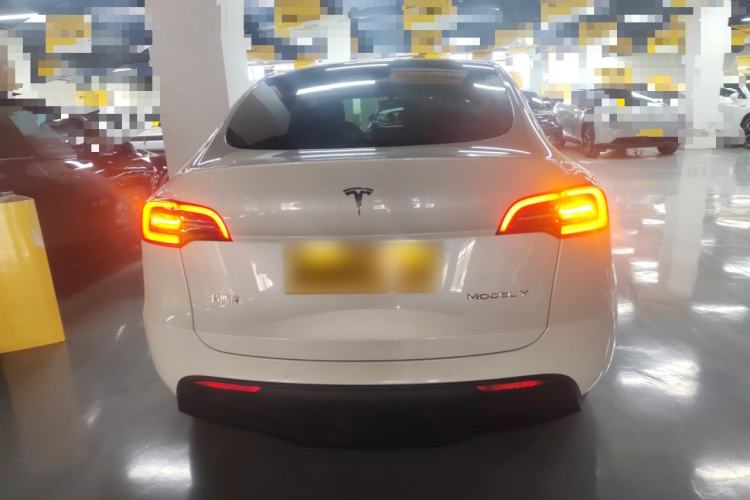 Used Tesla Model Y 2021 Long-Range All-Wheel-Drive Version