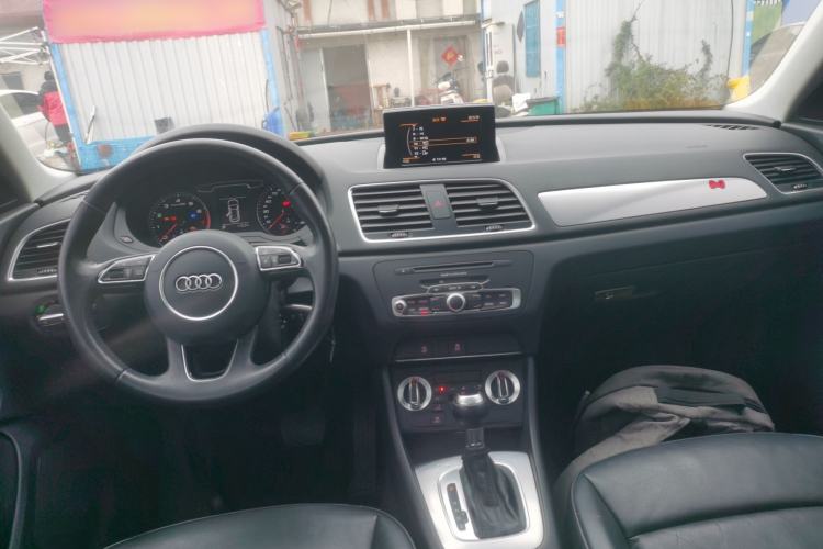 Used Audi Q3 2015 30 TFSI Comfort Model
