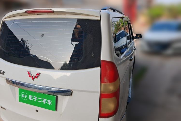Used Wuling Hongguang 2014 1.2L Standard Model China IV
