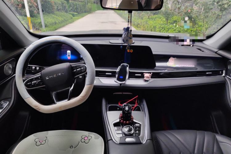 Used Chery Tiggo 7 PLUS 2023 1.6 TGDI DCT Prestige Edition
