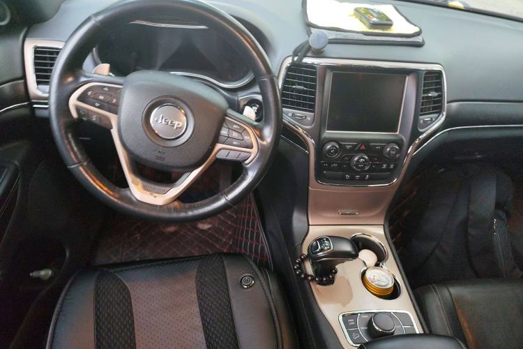 Used Jeep Grand Cherokee 2015 3.0TD Diesel Comfort Navigation Edition