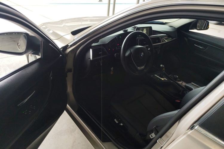 Used BMW 3 Series 2017 320Li Fashion Model
