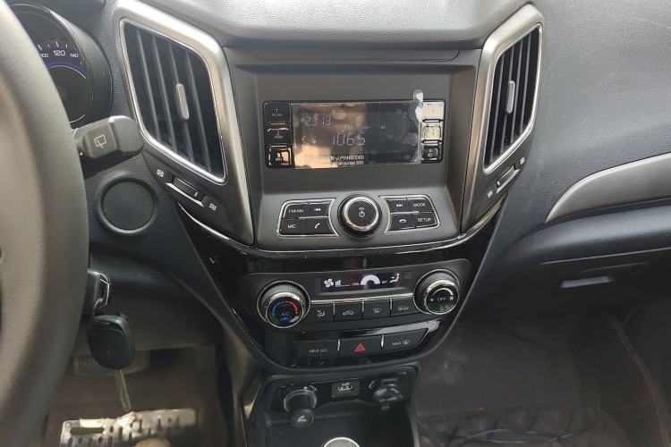 Used CHANGAN CS15 2016 1.5L Automatic Fashion Edition
