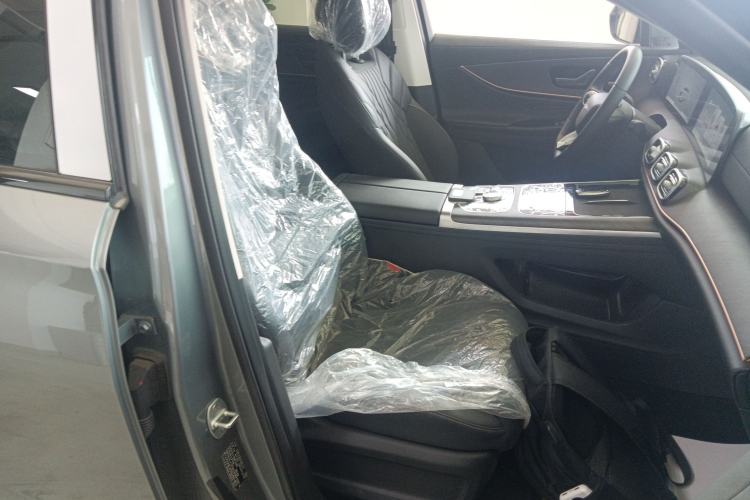 Used Chery Tiggo 9 2025 2.0T Dual-Clutch Two-Wheel Drive Comfort Edition 5 Seats Right Front Seat