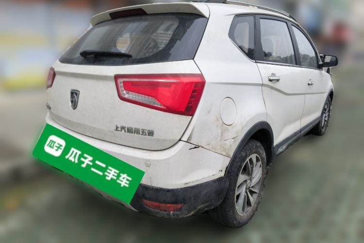 Used Baojun 560 2015 1.8L manual luxury version
