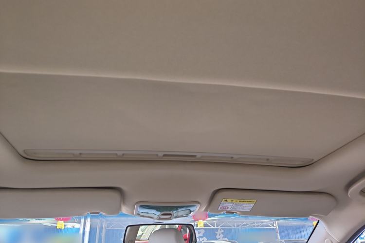 Used Roewe 350 2015 1.5L Automatic Luxury Sunroof Edition