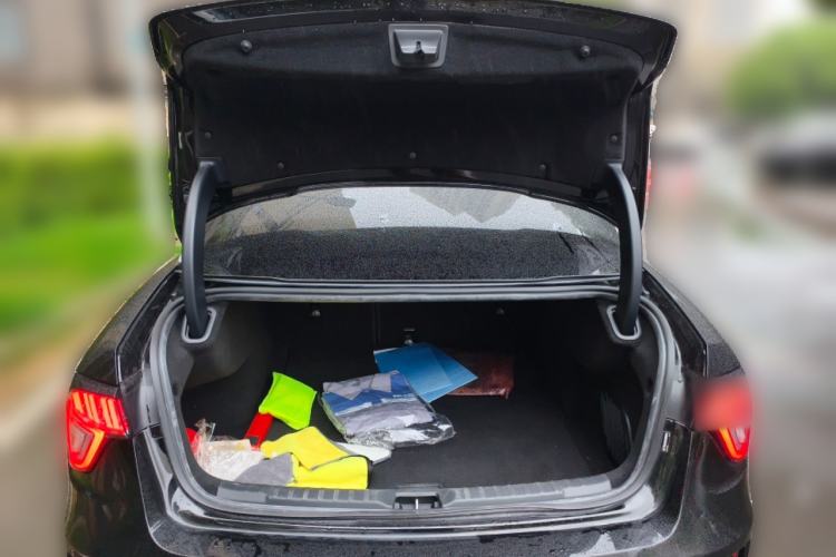 Used Lynk & Co 03 2019 2.0TD Automatic Jing Pro Edition Trunk