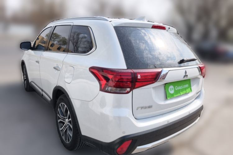 Used Mitsubishi Outlander 2018 2.4L 4x4 Elite Edition 5 Seats
