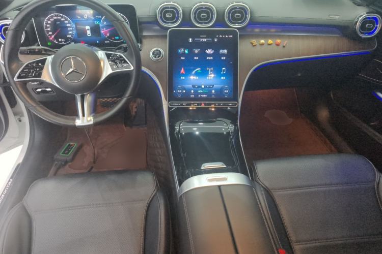 Used Mercedes-Benz C-Class 2022 C 260 L Center Console
