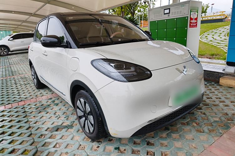 Used Wuling Bingo 2025 333 km Lingxi Connected Version Front Right 45 Deg