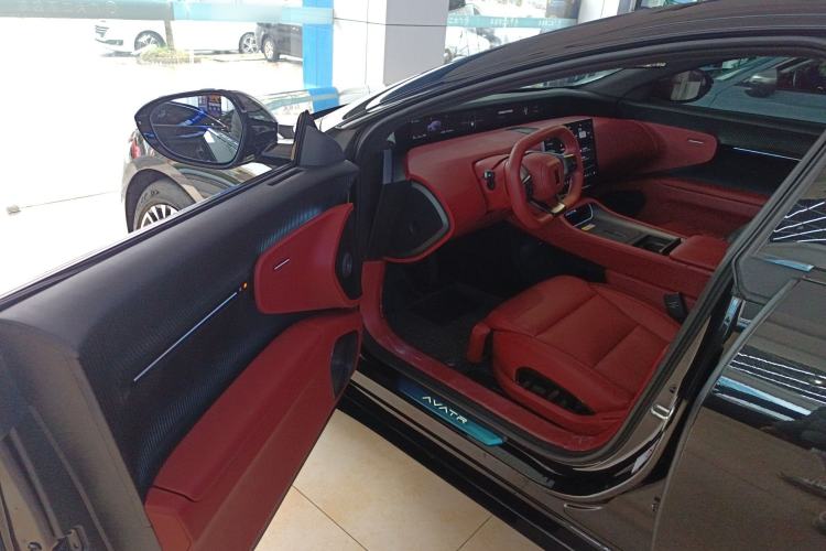 Used Avatr 12 2025 Updated Ultra All-Electric Four-Wheel Drive
