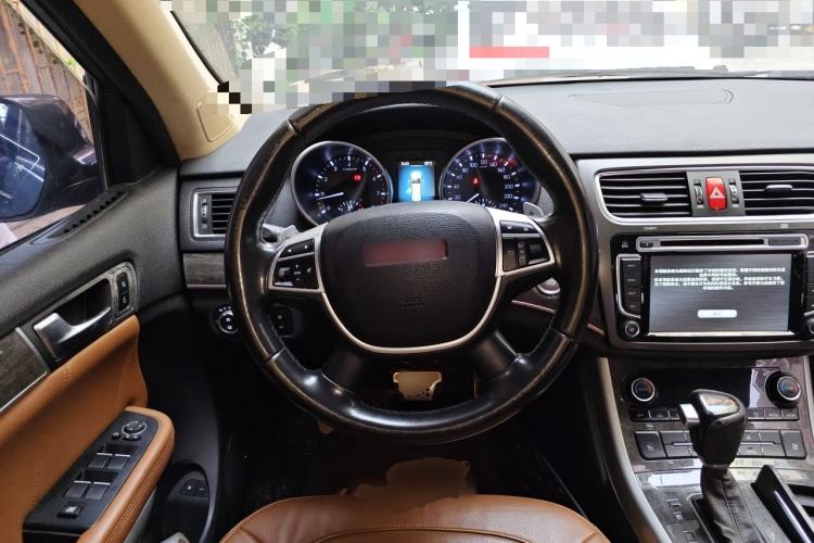 Used Haval H8 2015 2.0T Four-Wheel Drive Luxury Model
