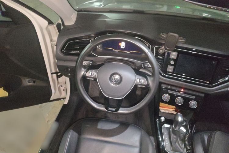 Used Volkswagen T-ROC 2020 280TSI DSG Two-Wheel Drive Comfort Version
