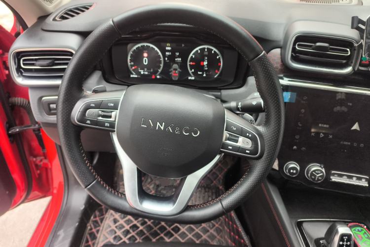 Used Lynk & Co 02 2018 1.5T DCT Two-Wheel Drive Pro Version China V Emission Standard Steering Wheel