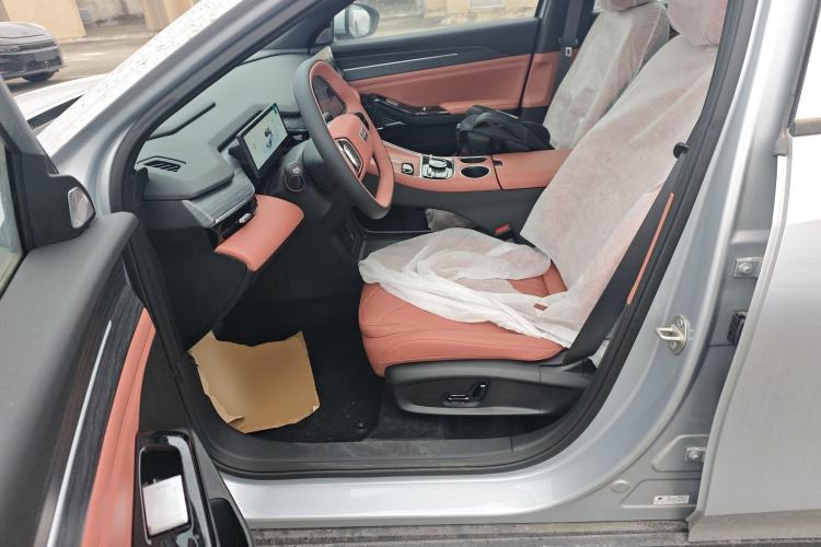 Used Geely Galaxy L6 2025 EM-i 140km Explorer+ Edition Left Front Seat