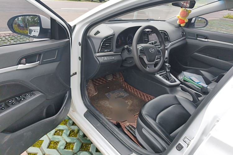 Used Hyundai Elantra (6th Generation / Lingdong) 2016 1.6L Automatic ZhiXuan – Elite Version Driver Seat