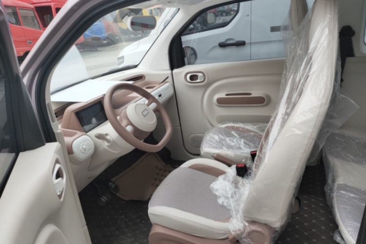 Used Bestune Pony 2025 222km Range Agile Horse Interior 3