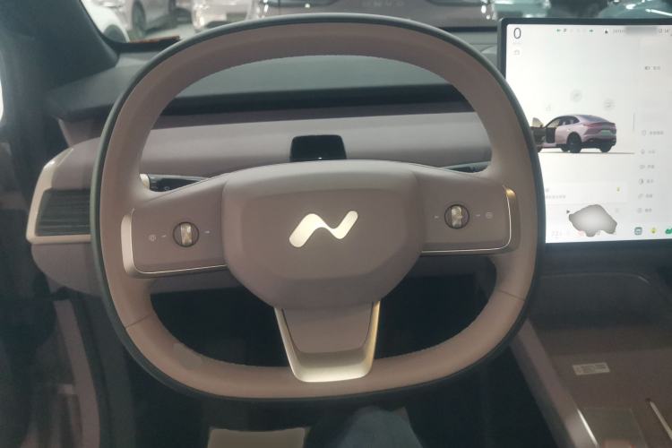 Used ONVO L60 2024 60 kWh Rear-Drive Version
