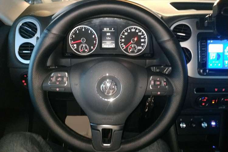 Used Volkswagen Tiguan L 2017 300TSI Automatic Two-Wheel Drive Silk Road Comfort Edition