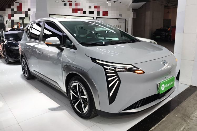 Used AION Y 2023 Plus 510 Smart Edition Front Right 45 Deg