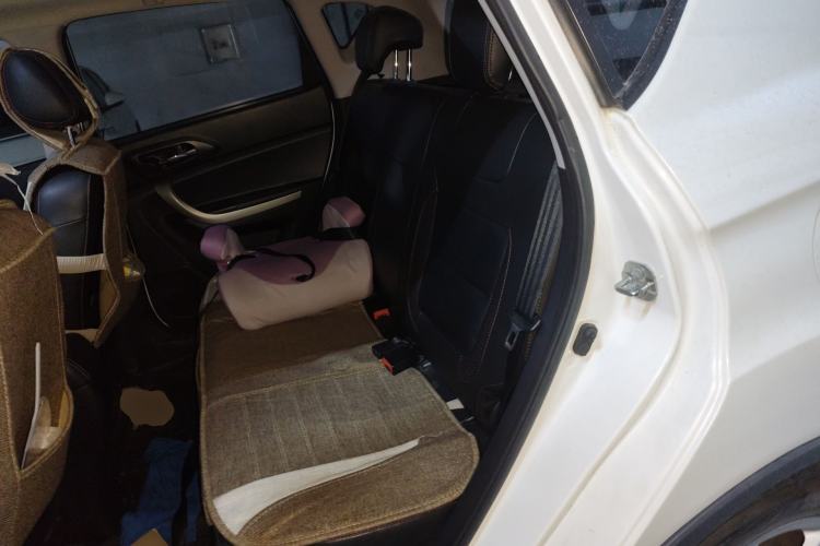 Used CHANGAN CS35 2014 1.6L Automatic Luxury Model China IV Standard
