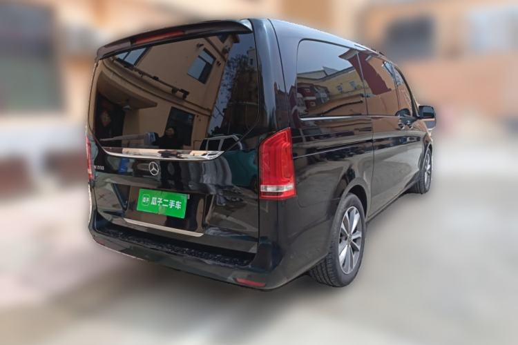 Used Mercedes-Benz V-Class 2022 V 260 Avantgarde Edition