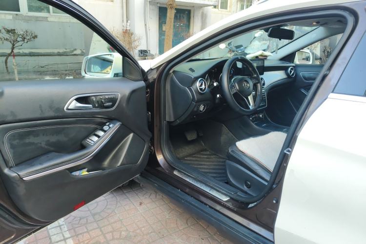 Used Mercedes-Benz GLA 2015 GLA 200
