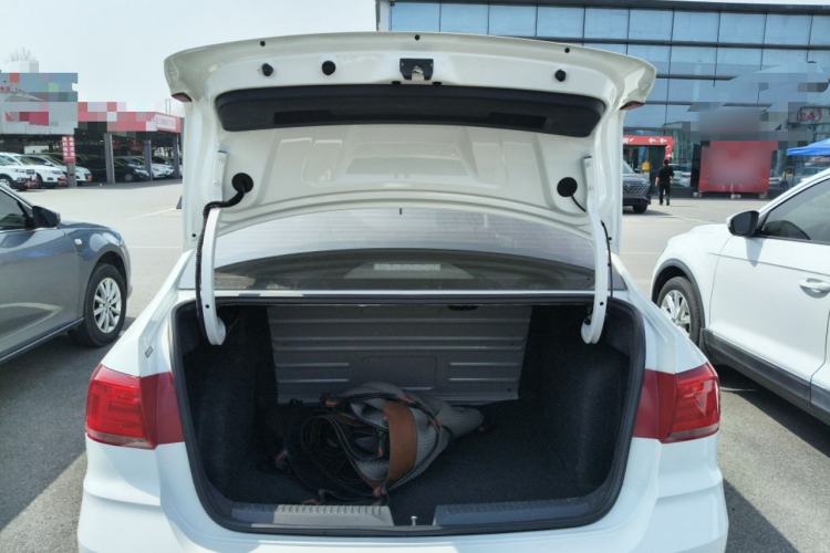 Used Volkswagen Santana 2021 1.5L Automatic Fashion Edition Trunk