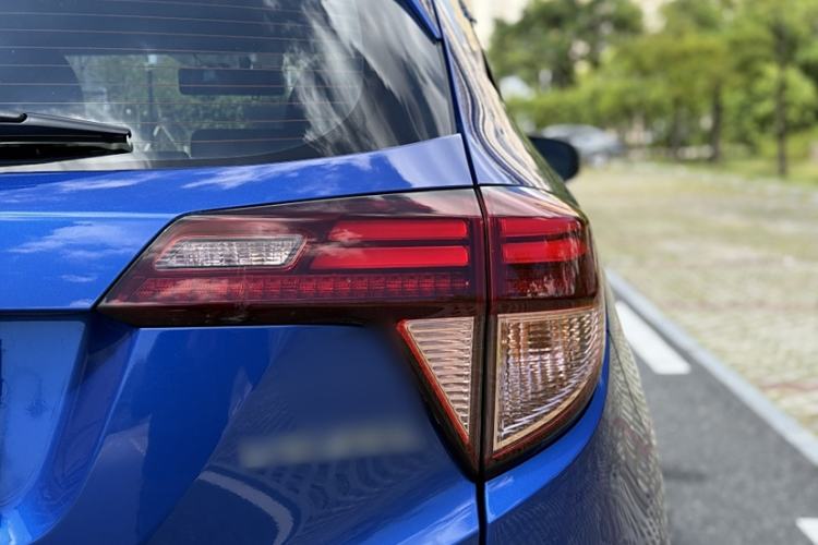 Used Honda Vezel 2015 1.8L CVT 2WD Luxury Model