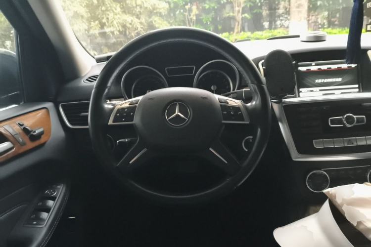 Used Mercedes-Benz M-Class 2015 ML 400 4MATIC Dynamic Model