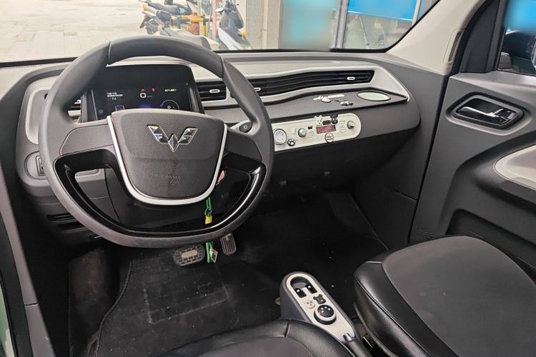 Used Wuling Hongguang MINIEV 2021 Macaron Fashion Model Lithium Iron Phosphate