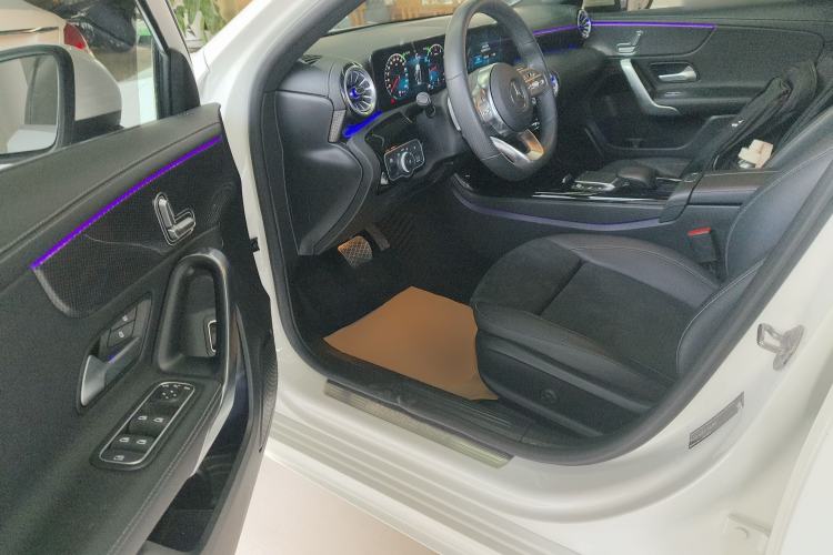 Used Mercedes-Benz A-Class 2021 A 200 L Sport Sedan Fashion Model Driver Seat