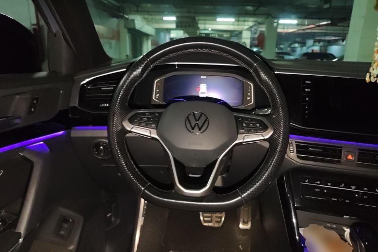 Used Volkswagen Tayron X 2020 330TSI Two-Wheel Drive Flagship Smart Connectivity Version Steering Wheel