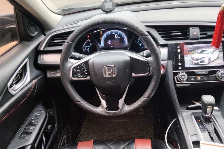 Used Honda Civic 2016 220TURBO CVT Luxury Edition
