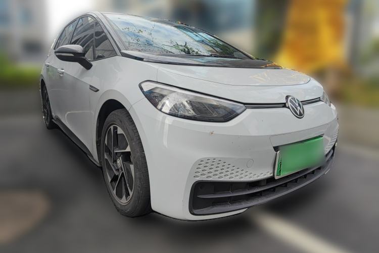 Used Volkswagen ID.3 2023 Pure Smart Edition Front Right 45 Deg