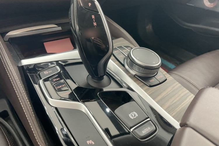 Used BMW 5 Series 2018 530Li xDrive Luxury Package
