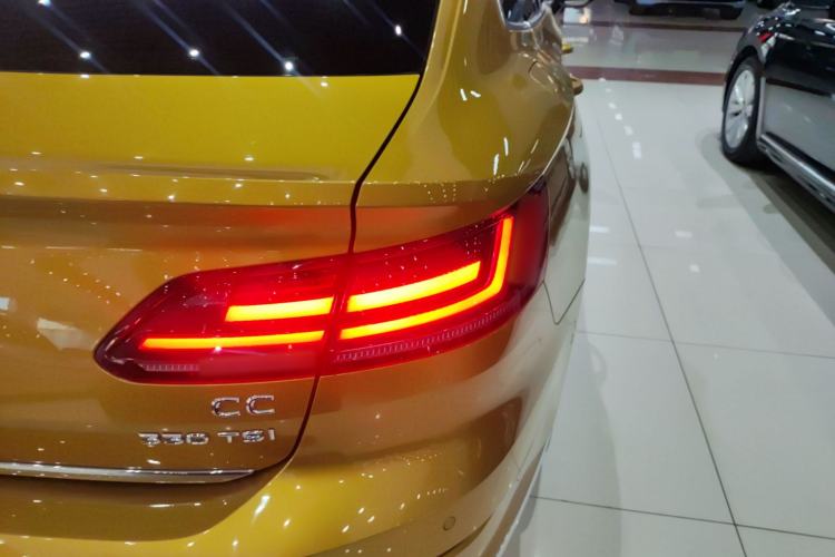 Used Volkswagen FAW-Volkswagen CC 2019 330TSI Glamour Edition China VI
