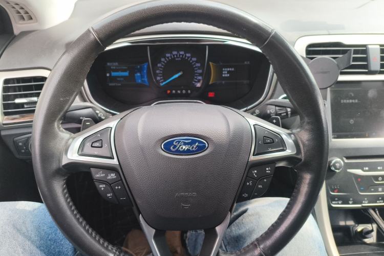 Used Ford Mondeo 2013 2.0L GTDi 200 Luxury Model
