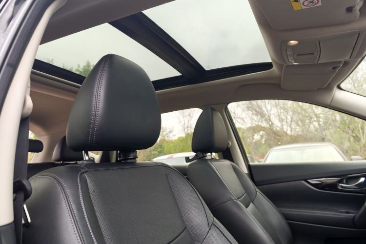 Used Nissan X-Trail 2019 2.0L CVT Smart Connect Comfort Edition 2WD Interior 3