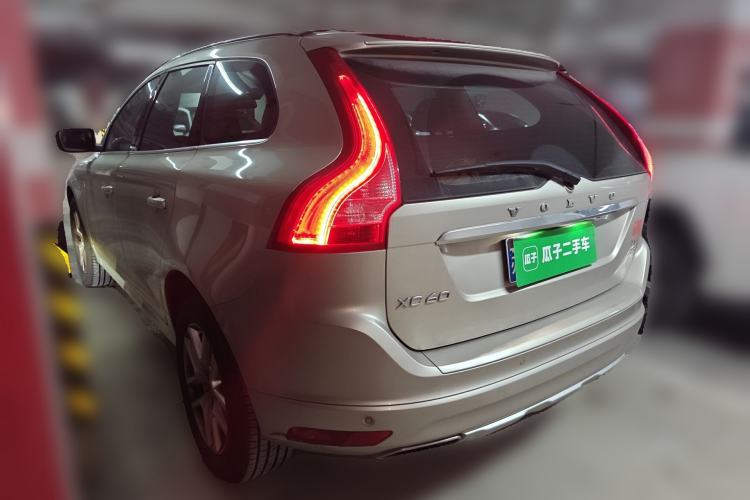 Used Volvo XC60 2017 T5 AWD Smart Upgrade Model