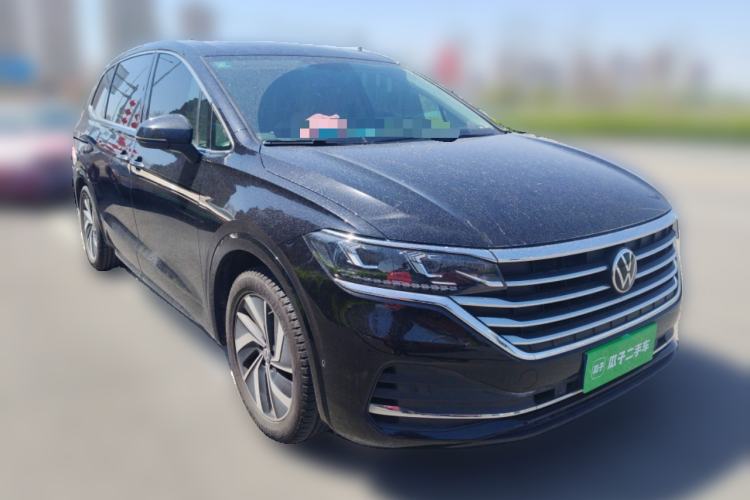 Used Volkswagen Viloran 2020 330TSI Luxury Edition Front Right 45 Deg