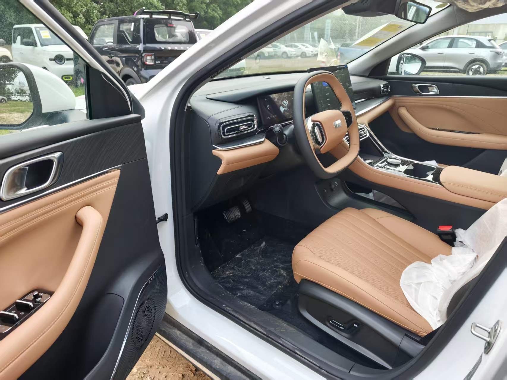 Geely Galaxy Stellar 6 2026 Model 125km Exploration+ Edition — снимка 18