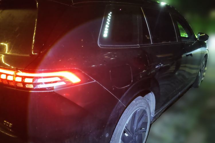 Used Dongfeng eπ eπ008 2025 636Ultra LikeYi Edition 6-Seater Rear Right 45 Deg