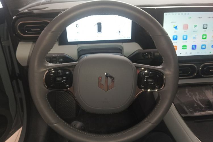 Used Leapmotor C01 2022 Four-Wheel Drive Dual-Motor Performance Version Steering Wheel
