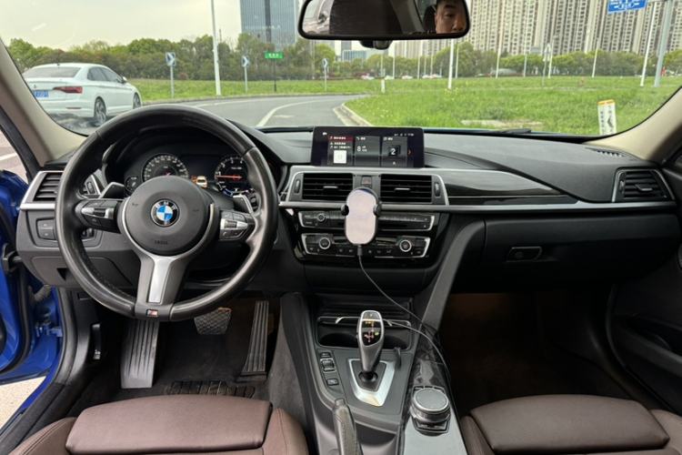 Used BMW 3 Series 2019 320Li M Sport Night Edition Interior 10