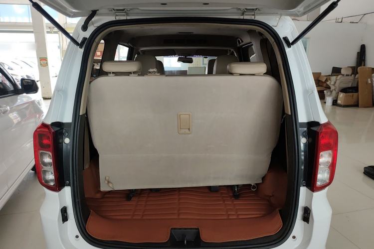 Used Wuling Hongguang 2018 1.5L S Comfort Model L2B Trunk