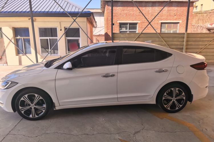 Used Hyundai Elantra (6th Generation / Lingdong) 2018 1.4T Dual-Clutch Xuan Dong · Dynamic Edition Exterior 2